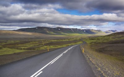 Self-drive in Iceland. Tips and tricks for driving in the countryside